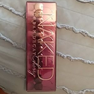 Urban decay naked cherry eyeshadow  palette